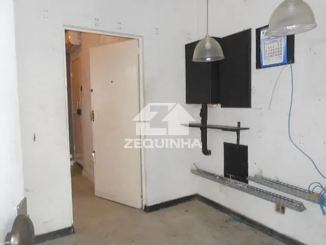 Terreno com 959m², à venda, no bairro Barra Funda em Sao Paulo