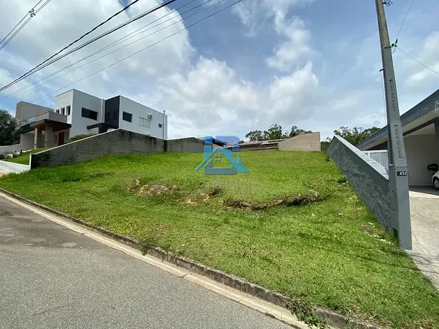 Terreno com 450m², à venda, no bairro Residencial Fazenda Serrinha em Itatiba