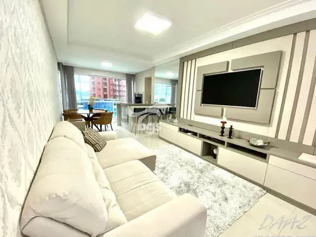 Apartamento com 199m² 4 quartos e 4 banheiros, à venda, no bairro Centro em Rua 3706