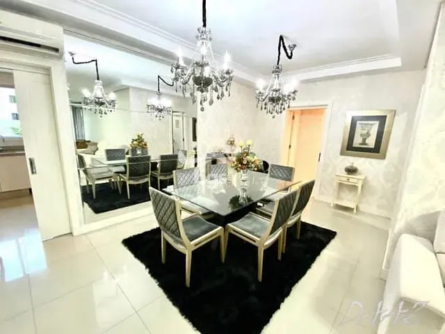 Apartamento com 199m² 4 quartos e 4 banheiros, à venda, no bairro Centro em Rua 3706