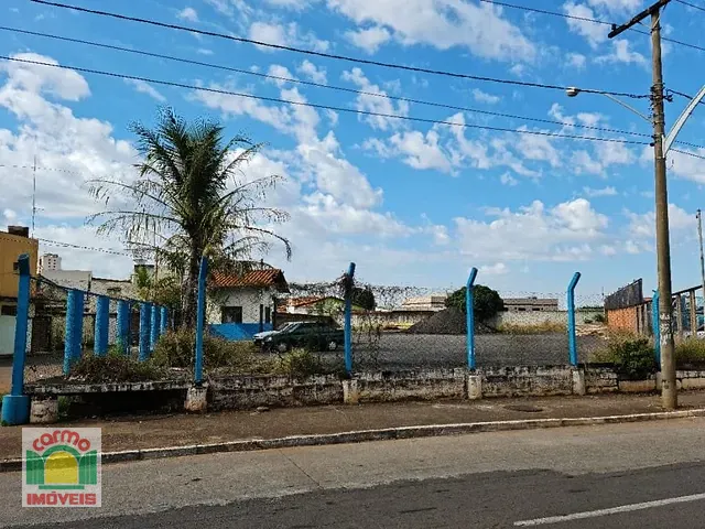 Terreno com 1327m², à venda, no bairro Maracananzinho em Anápolis
