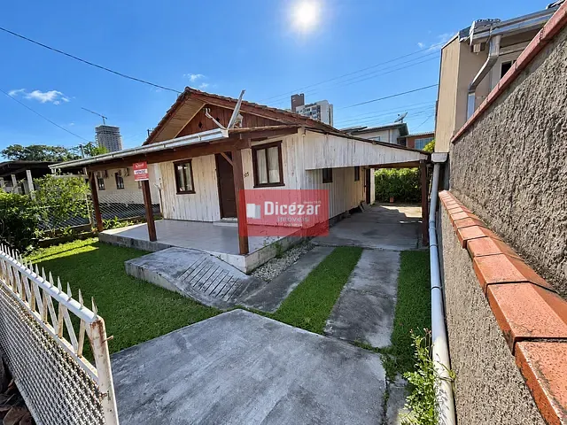Terreno com 160m², à venda, no bairro Armação em Penha