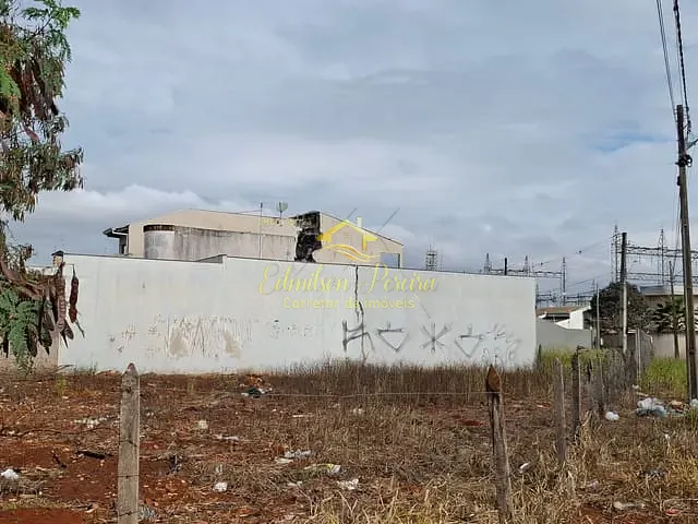 Terreno com 351m², à venda, no bairro Jardim Tomy em Londrina