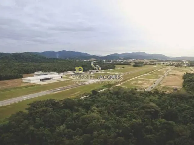 Terreno com 676m², à venda, no bairro Sertão do Maruim em São José