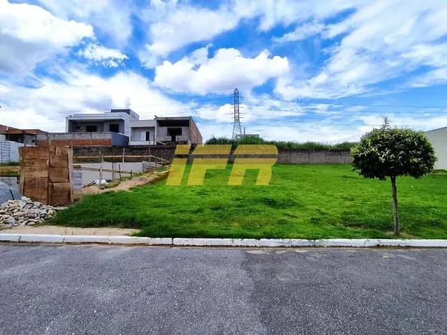 Terreno com 275m², à venda, no bairro Jardim Independência em Taubaté
