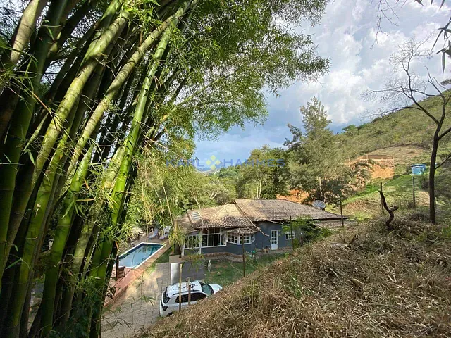 Terreno com 1585m², à venda, no bairro Itaipava em Petrópolis
