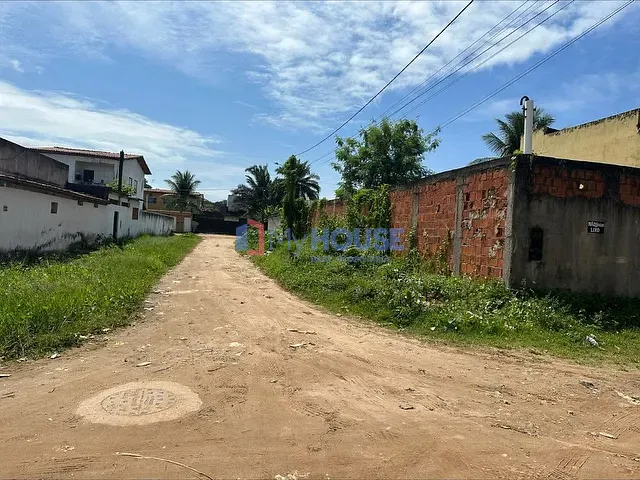 Terreno com 375m², à venda, no bairro Nossa Senhora da Vitória em Ilhéus