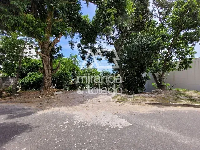 Terreno com 612m², à venda, no bairro Ipiranga em Guarapari