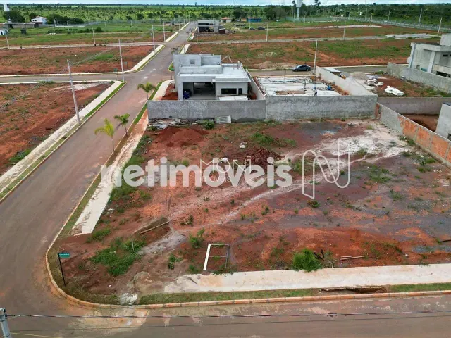 Terreno com 869m², à venda, no bairro Setor Habitacional Tororó (Santa Maria) em Brasília