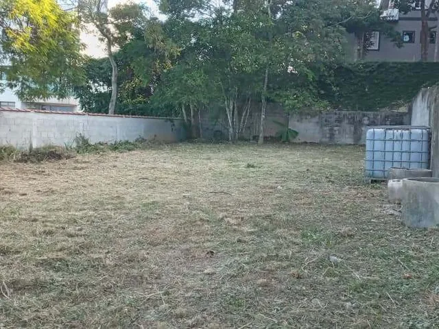 Terreno com 360m², à venda, no bairro Novo Rio das Ostras em Rio das Ostras