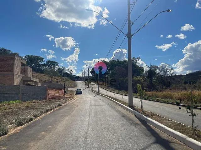 Terreno com 1000m², à venda, no bairro Residencial Poços em Lagoa Santa