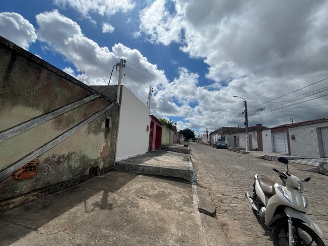 Terreno com 243m², à venda, no bairro Primavera em Arapiraca