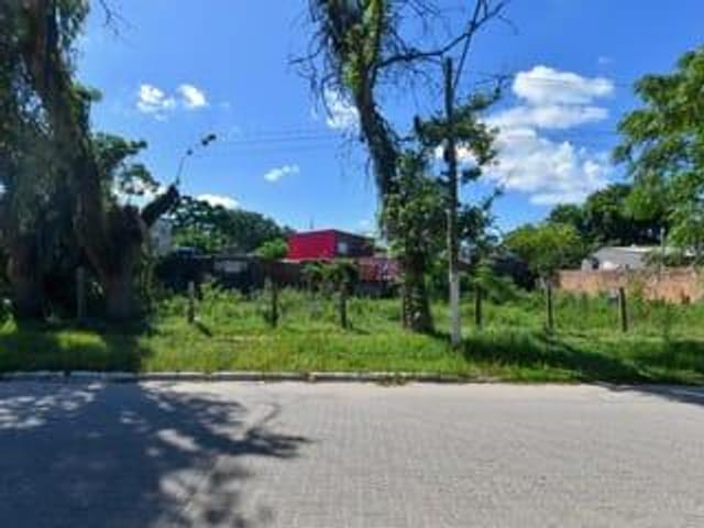 Terreno com 115m², à venda, no bairro Laranjal em Pelotas