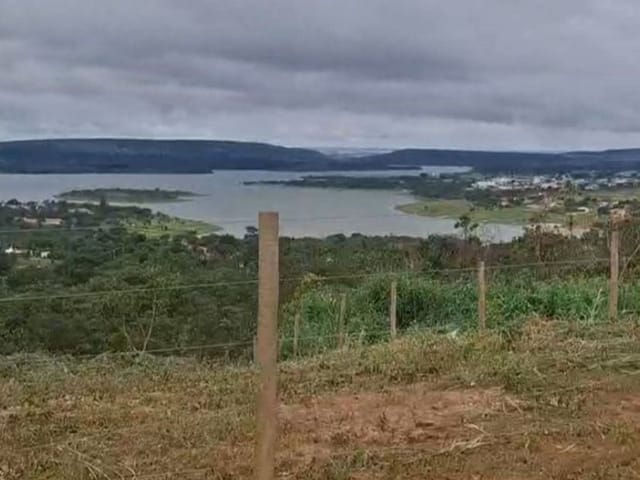 Terreno com 1500m², à venda, no bairro . em Abadiânia