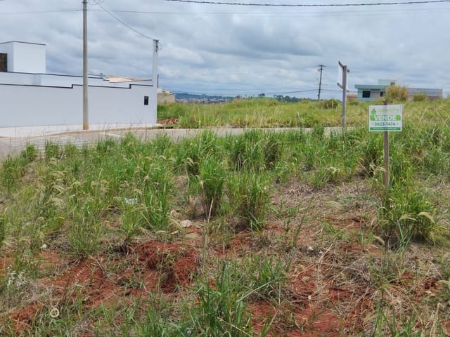 Terreno com 433m², à venda, no bairro Jardim Alvorada em São João da Boa Vista