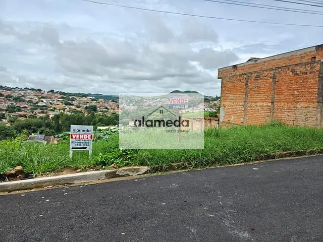 Terreno com 390m², à venda, no bairro JARDIM EUROPA em Jacarezinho