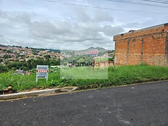 Terreno com 390m², à venda, no bairro JARDIM EUROPA em Jacarezinho