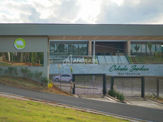 Terreno com 220m², à venda, no bairro Vila Nossa Senhora da Conceição em Apucarana