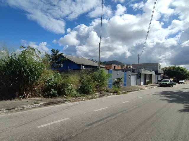 Terreno com 480m², à venda, no bairro Jardim Atlântico Central (Itaipuaçu) em Maricá