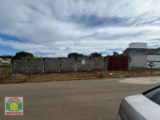 Terreno com 446m², à venda, no bairro Anápolis City em Anápolis