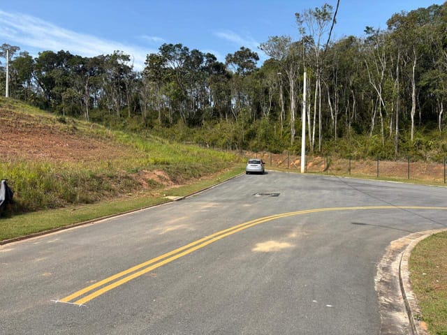 Terreno com 250m², à venda, no bairro Cézar de Souza em Mogi das Cruzes