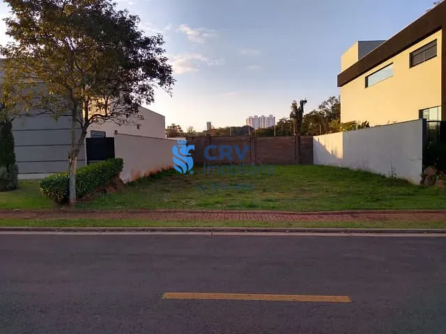 Terreno com 374m², à venda, no bairro Vivendas Do Arvoredo em Londrina