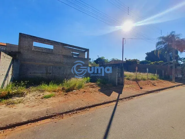 Terreno com 596m², à venda, no bairro Residencial Hípica Jaguari em Bragança Paulista