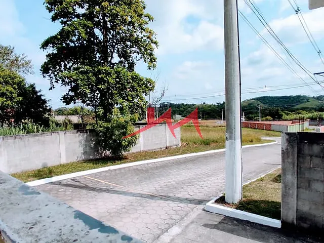 Terreno com 180m², à venda, no bairro Largo da Idéia em São Gonçalo
