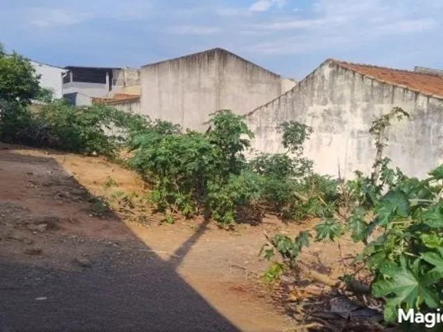 Terreno com 360m², à venda, no bairro Santa Cruz em Americana