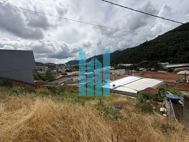 Terreno com 600m², à venda, no bairro Estância São José em Poços de Caldas