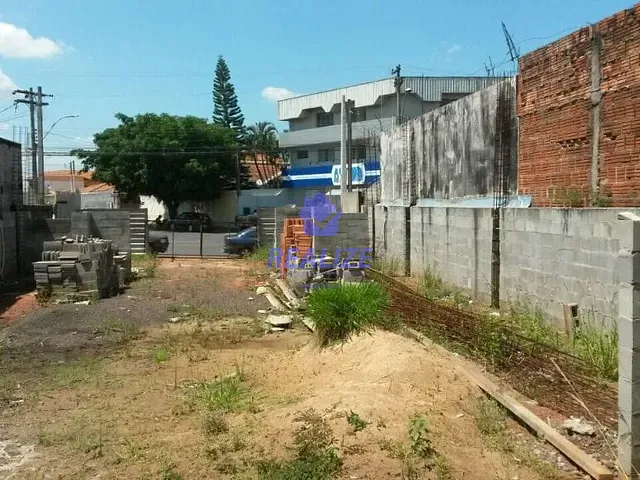 Terreno com 297m², à venda, no bairro Vila dos Lavradores em Botucatu