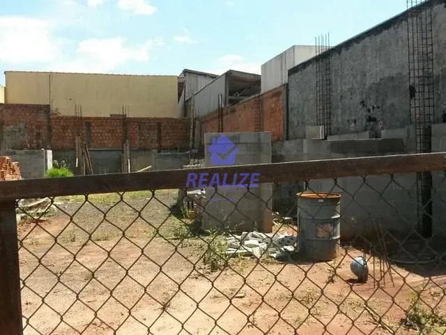 Terreno com 297m², à venda, no bairro Vila dos Lavradores em Botucatu
