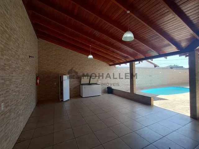 Terreno com 250m², à venda, no bairro Centro em Piranguinho