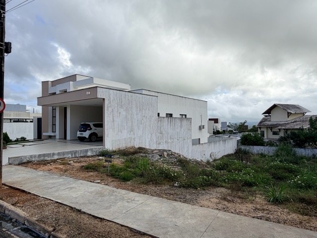 Terreno com 360m², à venda, no bairro Canafístula em Arapiraca