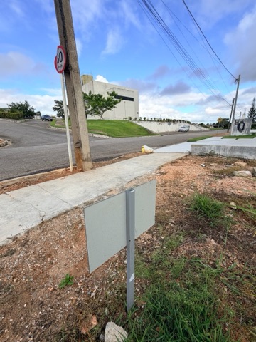Terreno com 360m², à venda, no bairro Canafístula em Arapiraca