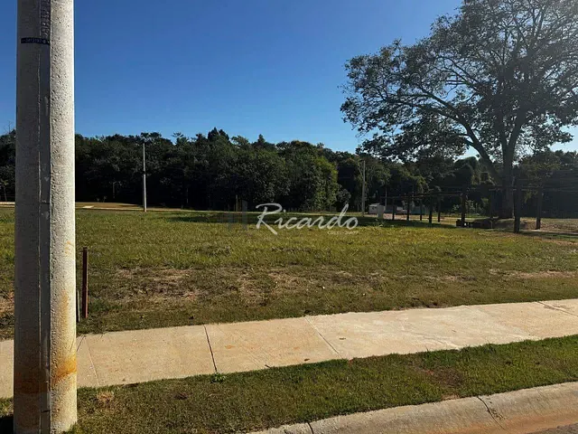 Terreno com 450m², à venda, no bairro Parqville Quaresmeira em Trindade