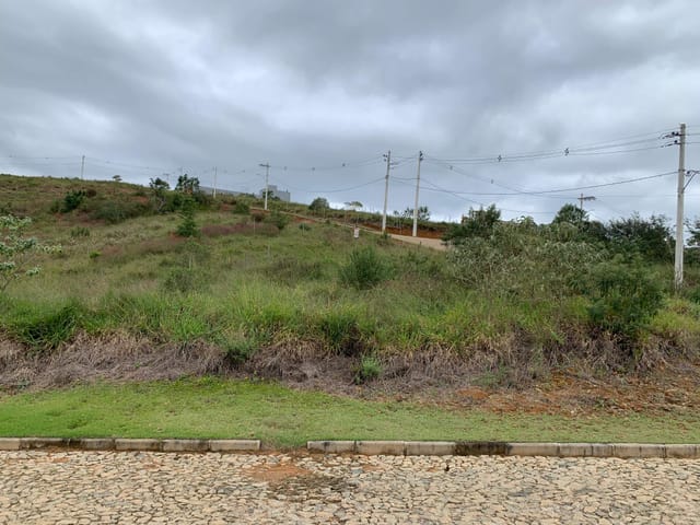 Terreno com 650m², à venda, no bairro Grama em Juiz de Fora