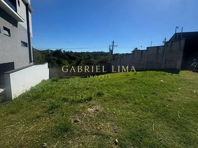 Terreno com 379m², à venda, no bairro Loteamento Brisas do Lago em Jundiaí