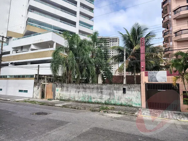Terreno com 444m², à venda, no bairro Caiçara em Praia Grande