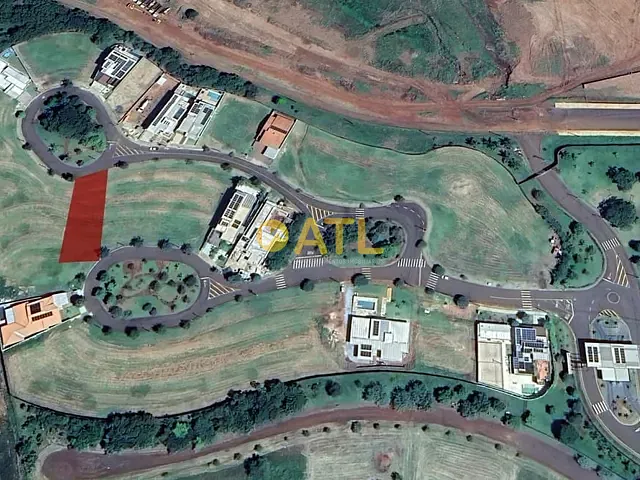 Terreno com 734m², à venda, no bairro Royal Park Prime em Ourinhos