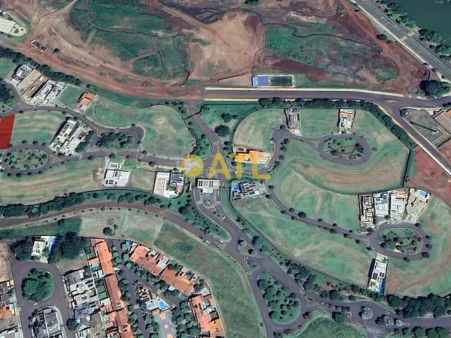 Terreno com 734m², à venda, no bairro Royal Park Prime em Ourinhos