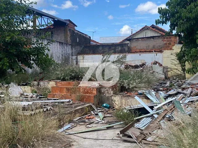 Terreno com 220m², à venda, no bairro Vila Coralina em Bauru
