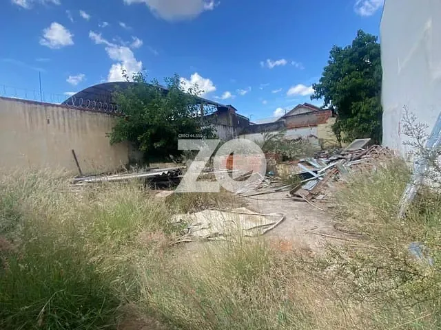 Terreno com 220m², à venda, no bairro Vila Coralina em Bauru