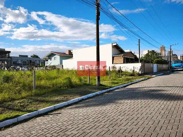 Terreno com 500m², à venda, no bairro Itacolomi em Balneário Piçarras