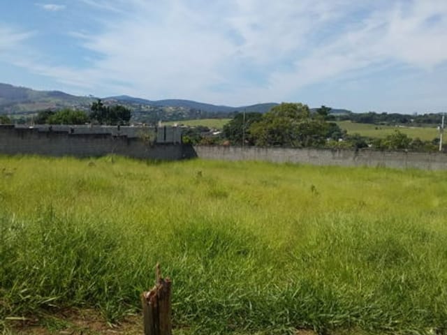 Terreno à venda, no bairro Campinas em Pindamonhangaba