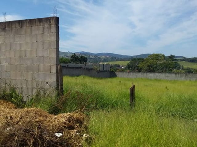 Terreno à venda, no bairro Campinas em Pindamonhangaba