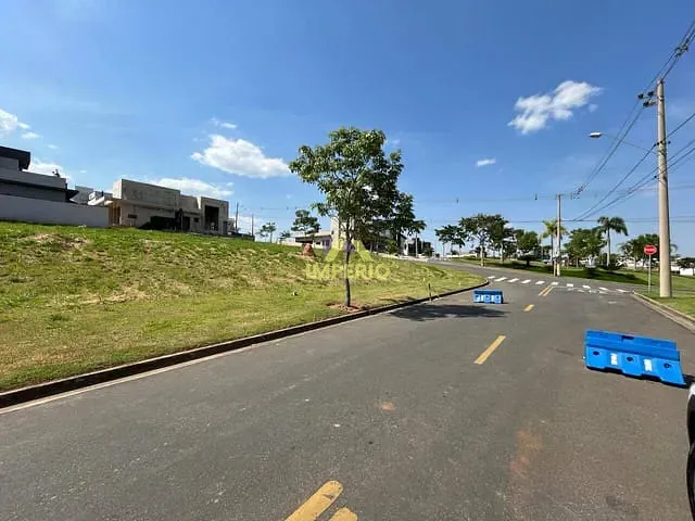 Terreno com 340m², à venda, no bairro Reserva Central Parque em Salto