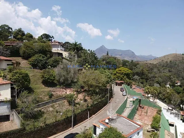 Terreno com 1550m², à venda, no bairro Bonsucesso em Petrópolis