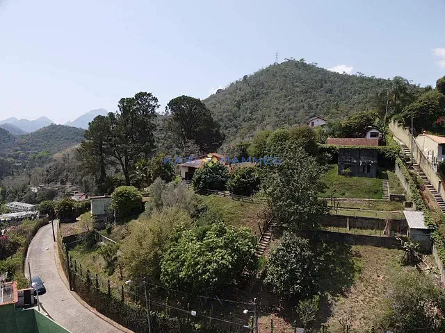 Terreno com 1550m², à venda, no bairro Bonsucesso em Petrópolis
