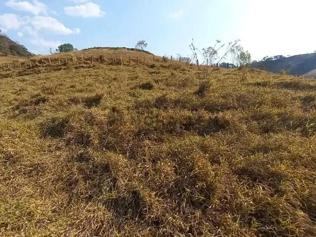 Terreno com 5000m², à venda, no bairro Anhumas em Itajubá